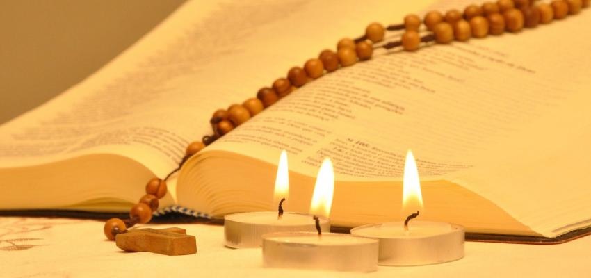 Setembro é o mês da Bíblia – veja como homenagear o livro sagrado | WeMystic Brasil