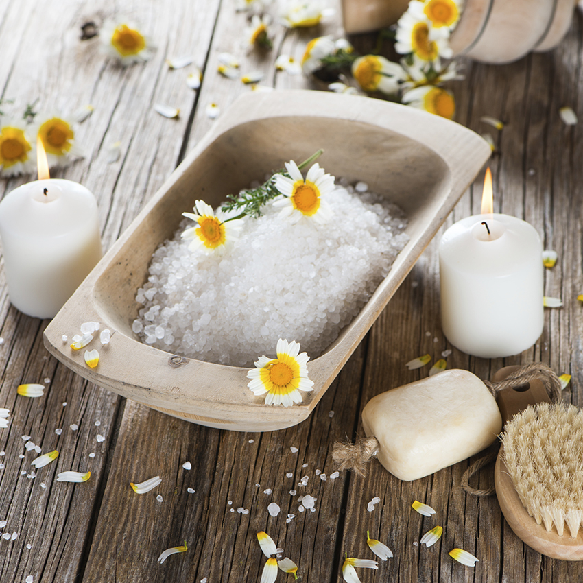 Banhos de Descarrego: TUDO o que você precisa saber! WeMystic